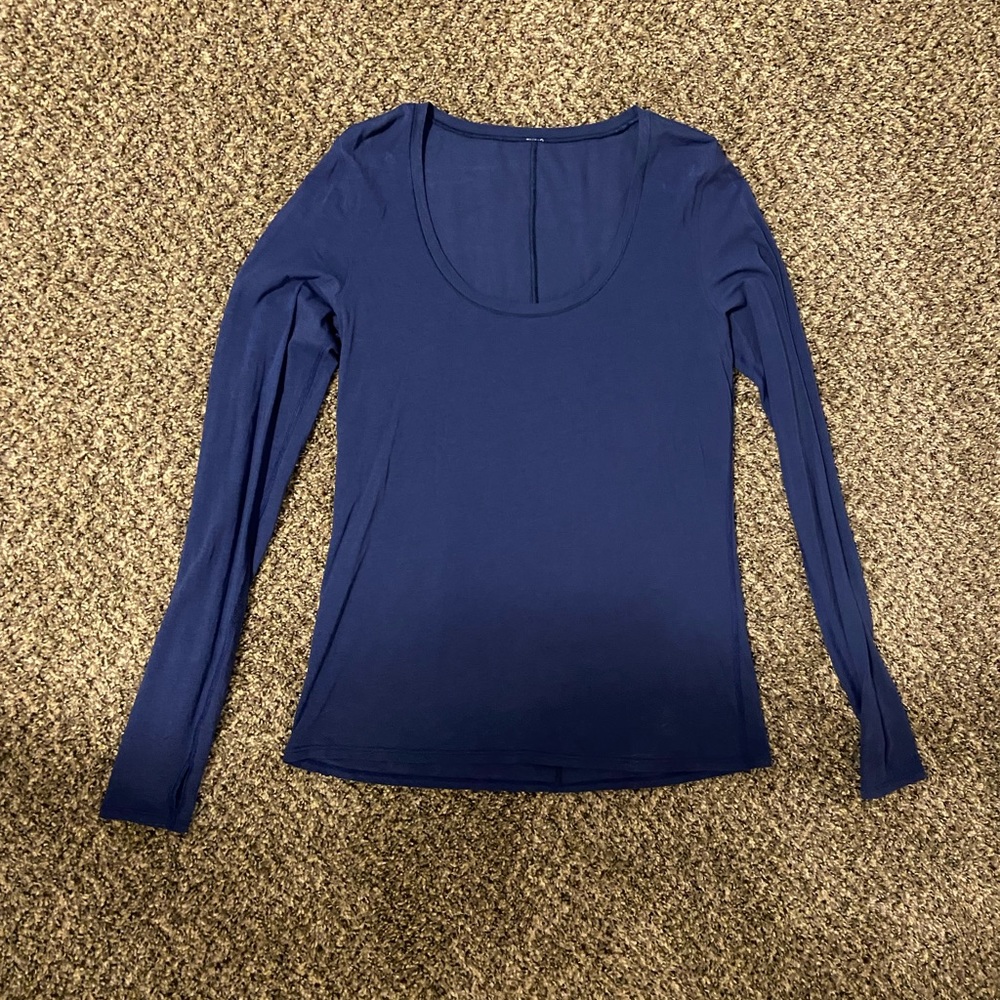Lululemon long sleeve top